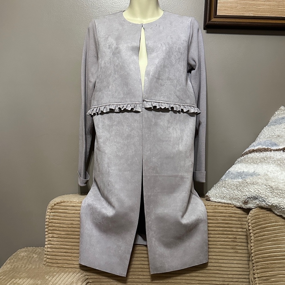 NWT Renuar Light Gray/Silver Suede Coat with Ruffle Accent size Small